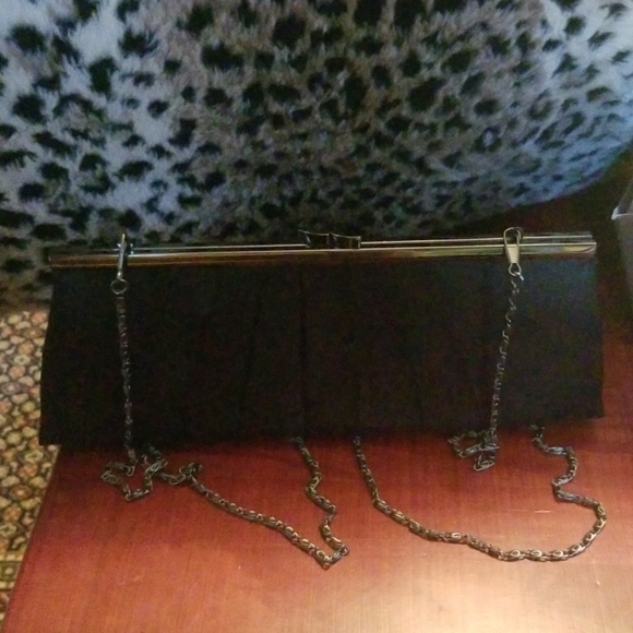 Purse - Picture 1 of 2